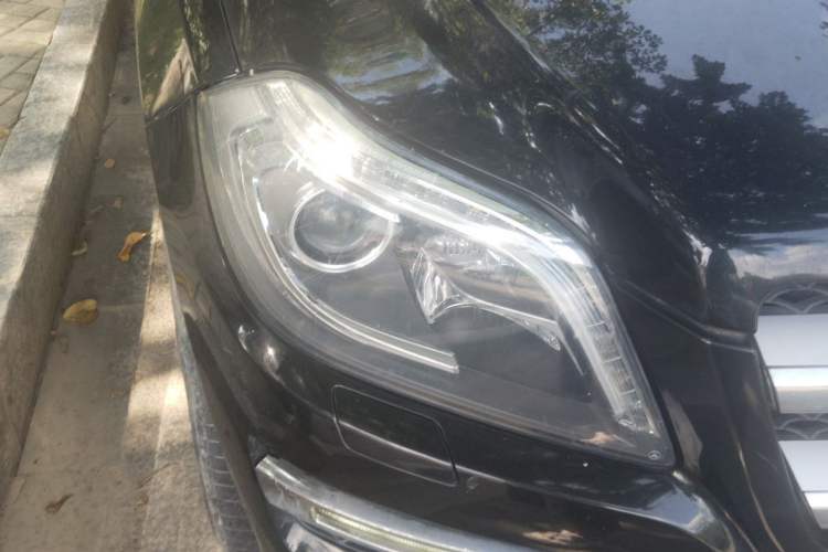 Used Mercedes-Benz GL-Class 2014 GL 350 CDI 4MATIC Right Front Headlight