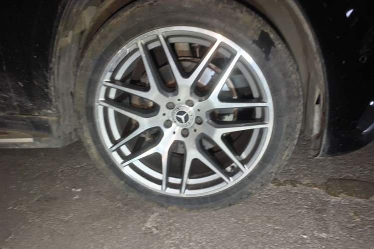 Used Mercedes-Benz GL-Class 2014 GL 350 CDI 4MATIC Right Front Wheel Hub