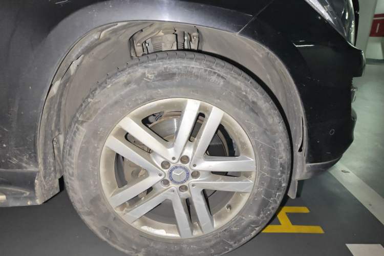 Used Mercedes-Benz GL-Class 2014 GL 400 4MATIC Dynamic Model Right Front Wheel Hub