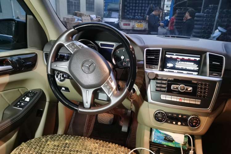 Used Mercedes-Benz GL-Class 2014 GL 350 CDI 4MATIC Steering Wheel