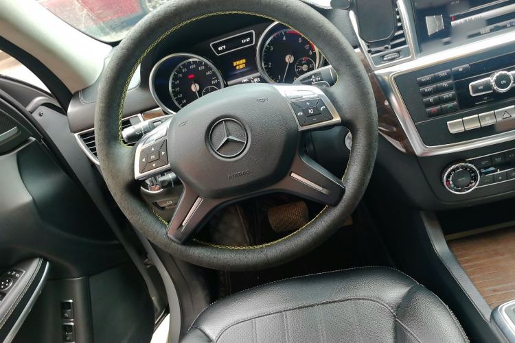 Used Mercedes-Benz GL-Class 2014 GL 350 CDI 4MATIC Steering Wheel