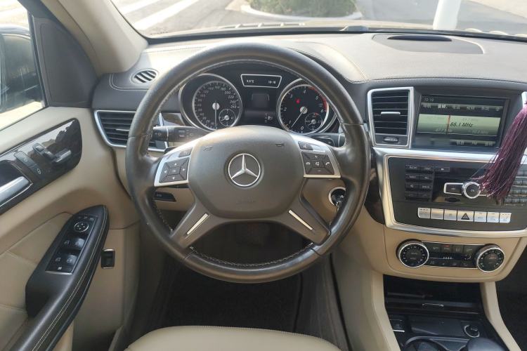 Used Mercedes-Benz GL-Class 2014 GL 350 CDI 4MATIC Steering Wheel
