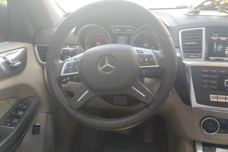 Used Mercedes-Benz GL-Class 2014 GL 350 CDI 4MATIC Steering Wheel