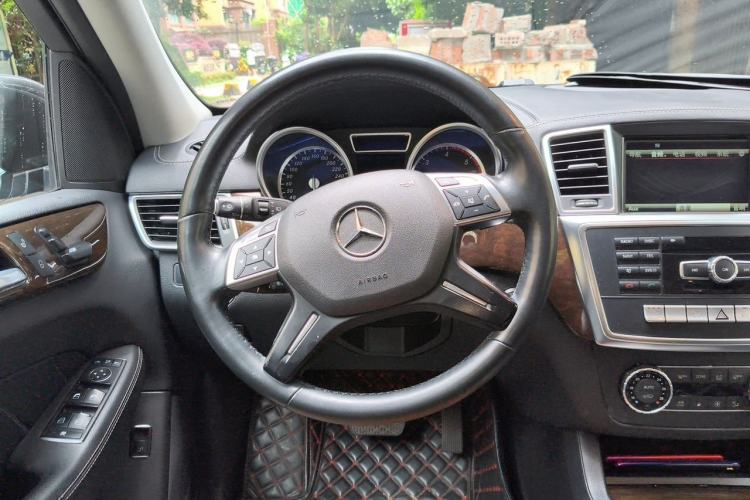 Used Mercedes-Benz GL-Class 2014 GL 350 CDI 4MATIC Steering Wheel
