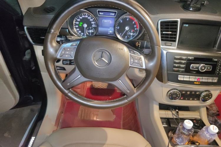 Used Mercedes-Benz GL-Class  Steering Wheel