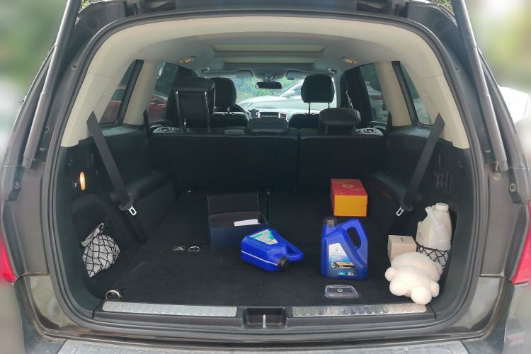Used Mercedes-Benz GL-Class 2014 GL 350 CDI 4MATIC Trunk