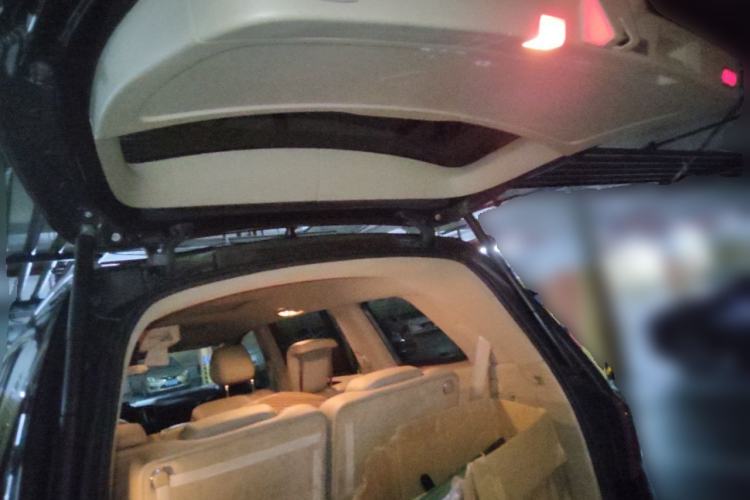 Used Mercedes-Benz GL-Class  Trunk