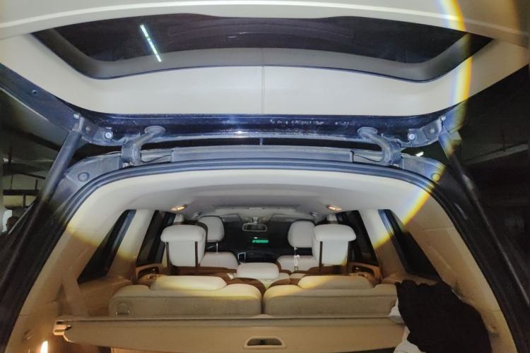 Used Mercedes-Benz GL-Class  Trunk