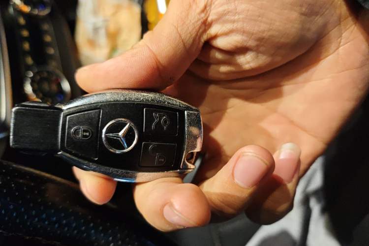 Used Mercedes-Benz GL-Class 2014 GL 400 4MATIC Dynamic Model Vehicle Key