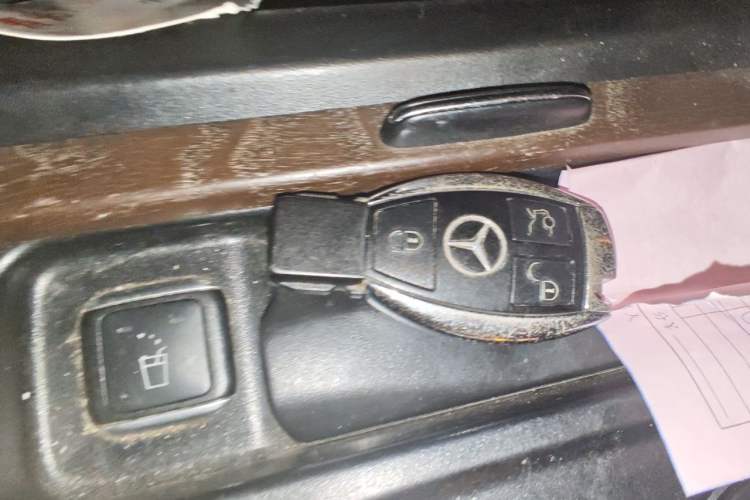 Used Mercedes-Benz GL-Class 2014 GL 400 4MATIC Luxury Model Vehicle Key
