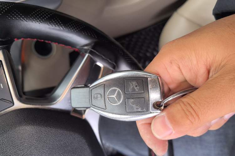 Used Mercedes-Benz GL-Class 2014 GL 400 4MATIC Dynamic Model Vehicle Key