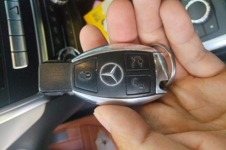Used Mercedes-Benz GL-Class 2014 GL 400 4MATIC Dynamic Model Vehicle Key