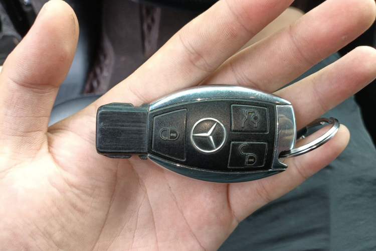 Used Mercedes-Benz GL-Class 2014 GL 400 4MATIC Dynamic Model Vehicle Key