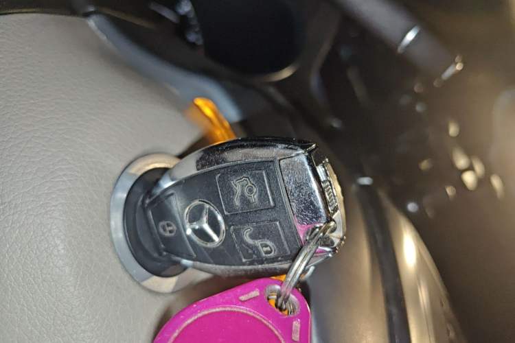 Used Mercedes-Benz GL-Class 2014 GL 400 4MATIC Dynamic Model Vehicle Key