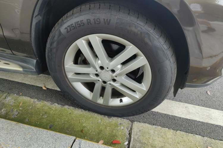 Used Mercedes-Benz GL-Class 2014 GL 350 CDI 4MATIC Right Front Wheel Hub