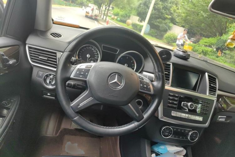 Used Mercedes-Benz GL-Class 2014 GL 350 CDI 4MATIC Steering Wheel