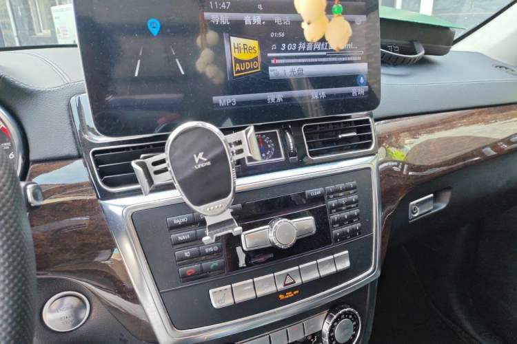 Used Mercedes-Benz GL-Class 2014 GL 350 CDI 4MATIC Audio And AC Panel