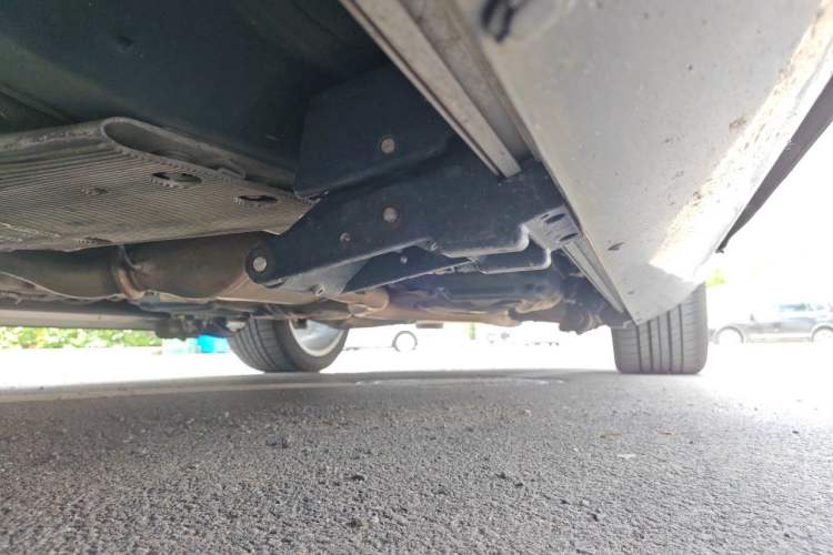 Used Mercedes-Benz GL-Class 2014 GL 350 CDI 4MATIC Chassis Front Left