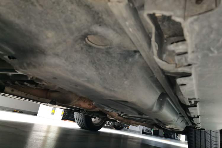 Used Mercedes-Benz GL-Class 2014 GL 400 4MATIC Dynamic Model Chassis Front Left