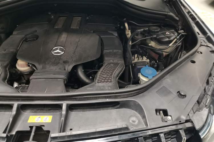 Used Mercedes-Benz GL-Class 2014 GL 400 4MATIC Dynamic Model Engine Bay Left