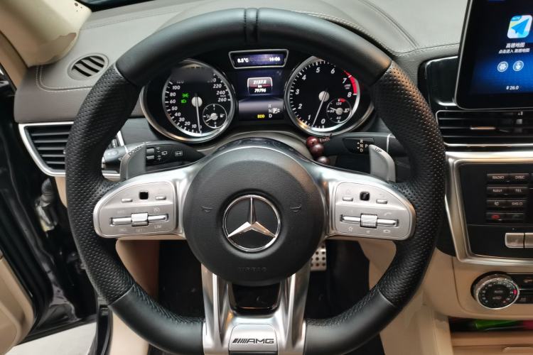 Used Mercedes-Benz GL-Class 2014 GL 400 4MATIC Dynamic Model Steering Wheel