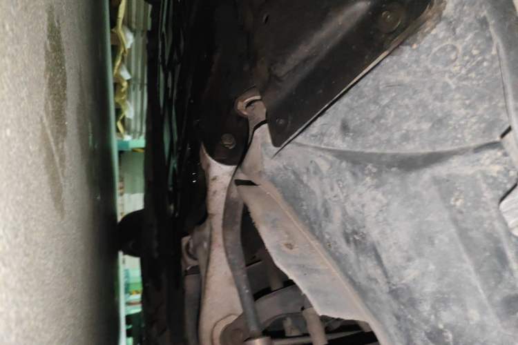 Used Mercedes-Benz GL-Class 2014 GL 400 4MATIC Dynamic Model Chassis Front Left