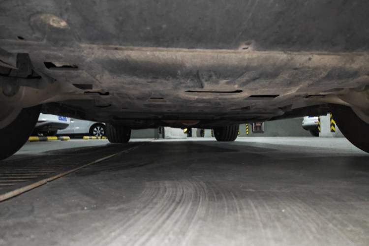 Used Mercedes-Benz GL-Class 2014 GL 350 CDI 4MATIC Chassis Front