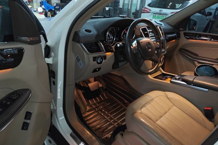 Used Mercedes-Benz GL-Class 2014 GL 350 CDI 4MATIC Driver Seat