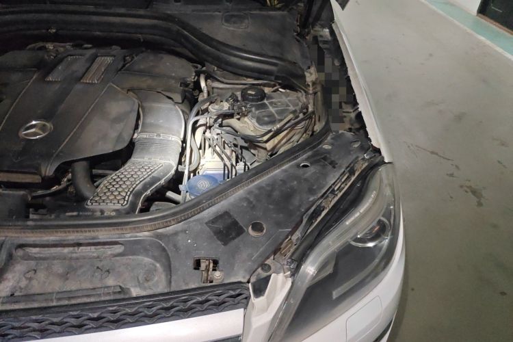 Used Mercedes-Benz GL-Class 2014 GL 400 4MATIC Dynamic Model Engine Bay Left