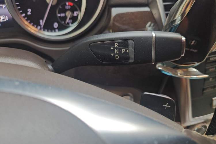 Used Mercedes-Benz GL-Class  Gear Lever