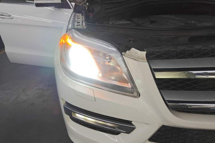 Used Mercedes-Benz GL-Class 2014 GL 350 CDI 4MATIC Right Front Headlight