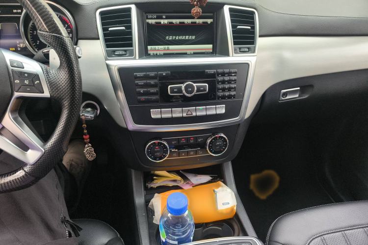 Used Mercedes-Benz GL-Class 2015 GL 400 4MATIC Dynamic Model Audio And AC Panel
