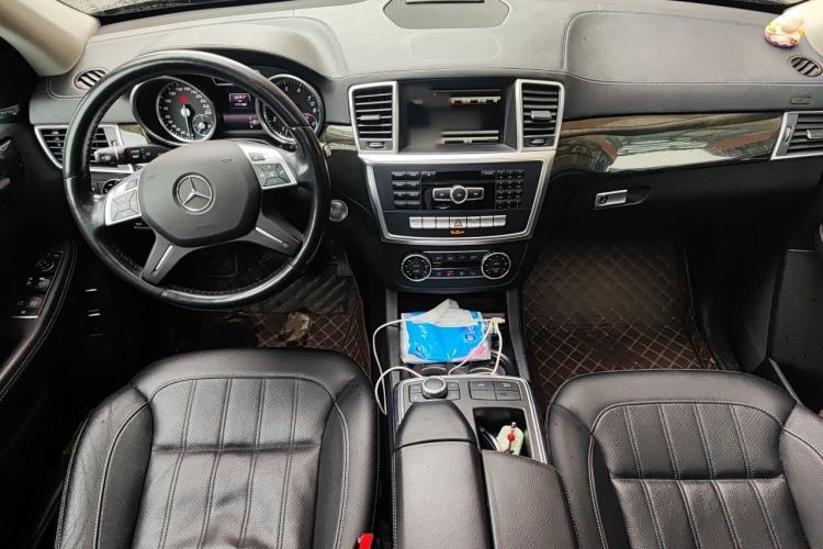 Used Mercedes-Benz GL-Class  Center Console