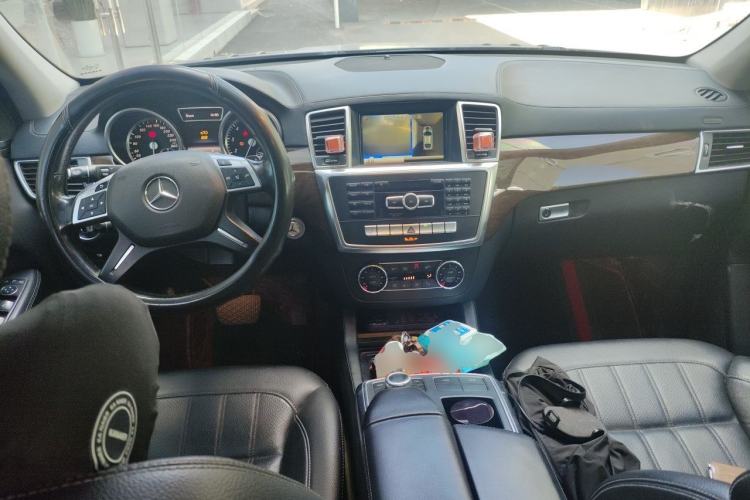 Used Mercedes-Benz GL-Class  Center Console