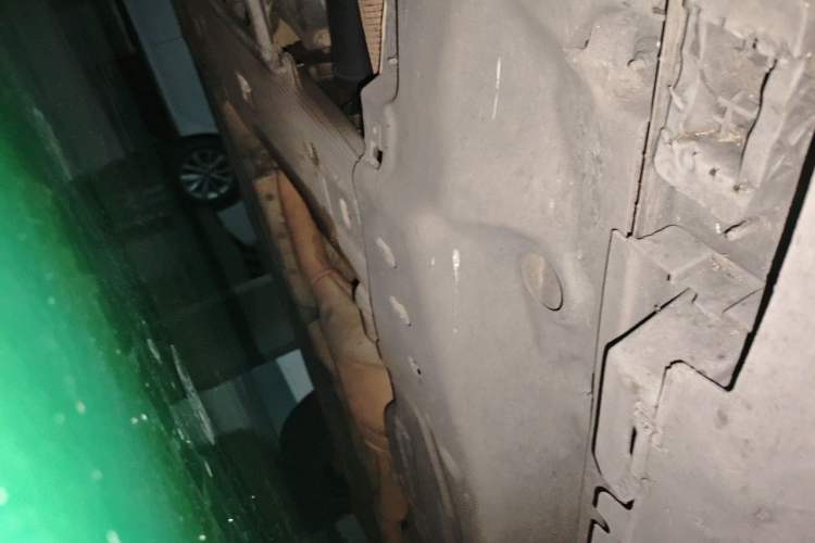 Used Mercedes-Benz GL-Class  Chassis Front Left