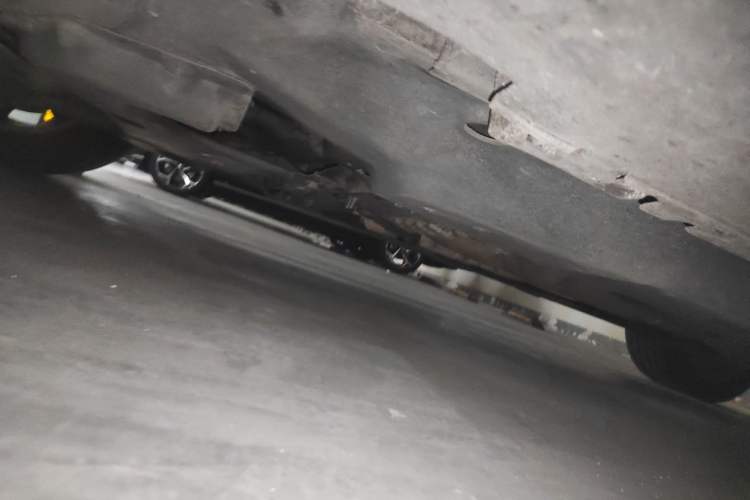 Used Mercedes-Benz GL-Class 2015 GL 400 4MATIC Dynamic Model Chassis Front Left