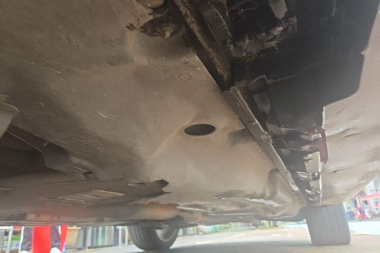Used Mercedes-Benz GL-Class  Chassis Front Left