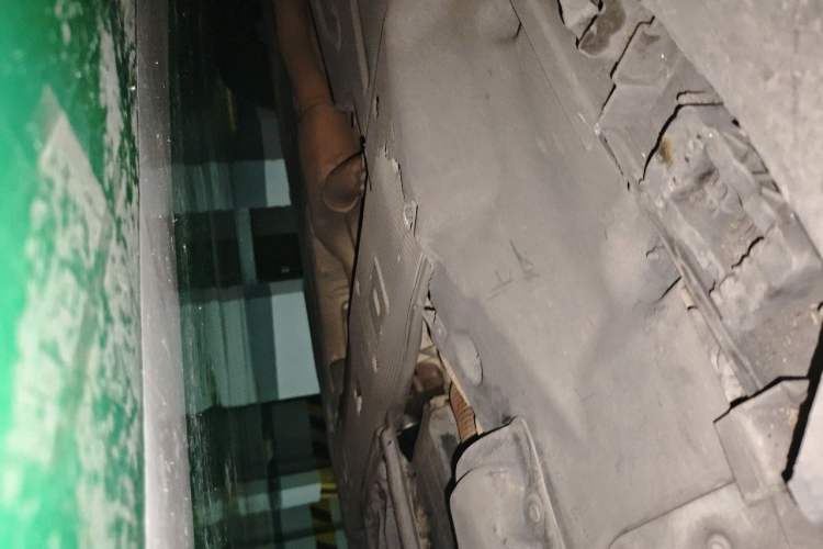 Used Mercedes-Benz GL-Class  Chassis Front Right