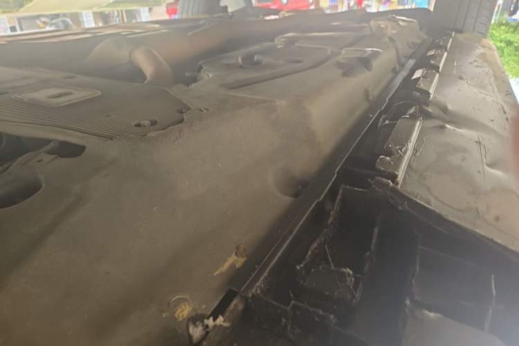 Used Mercedes-Benz GL-Class  Chassis Front Right