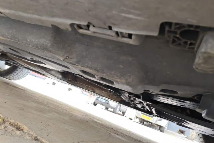 Used Mercedes-Benz GL-Class 2015 GL 500 4MATIC Chassis Front Right