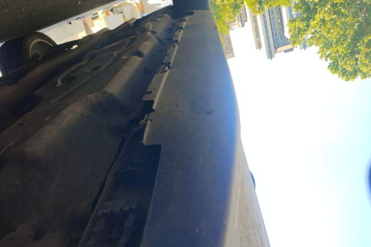 Used Mercedes-Benz GL-Class  Chassis Front Right