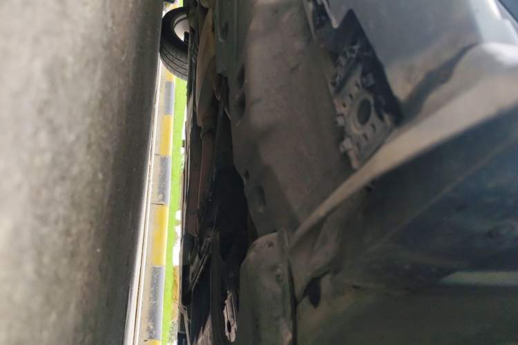 Used Mercedes-Benz GL-Class 2015 GL 500 4MATIC Chassis Front Right