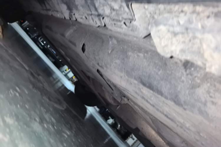 Used Mercedes-Benz GL-Class  Chassis Rear Left