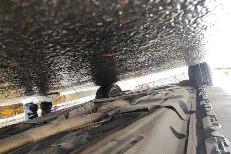 Used Mercedes-Benz GL-Class  Chassis Rear Left