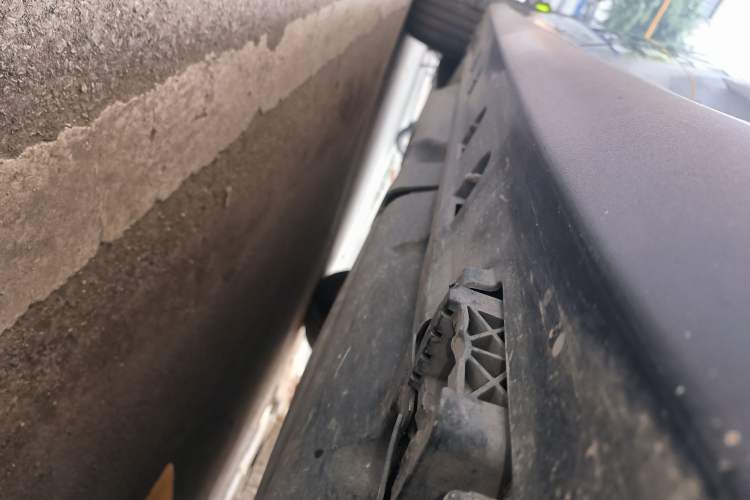 Used Mercedes-Benz GL-Class 2015 GL 400 4MATIC Dynamic Model Chassis Rear Left