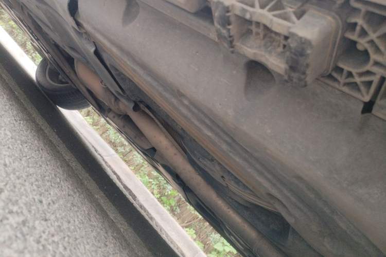 Used Mercedes-Benz GL-Class  Chassis Rear Left