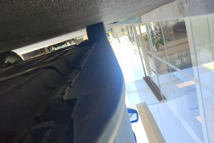Used Mercedes-Benz GL-Class  Chassis Rear Left