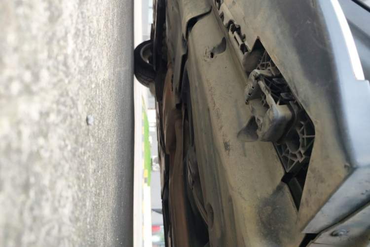 Used Mercedes-Benz GL-Class 2015 GL 500 4MATIC Chassis Rear Left