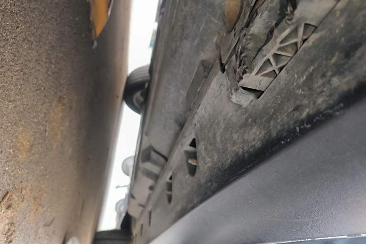 Used Mercedes-Benz GL-Class 2015 GL 400 4MATIC Dynamic Model Chassis Rear Right
