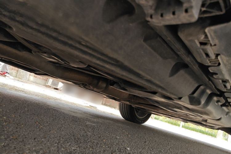 Used Mercedes-Benz GL-Class  Chassis Rear Right